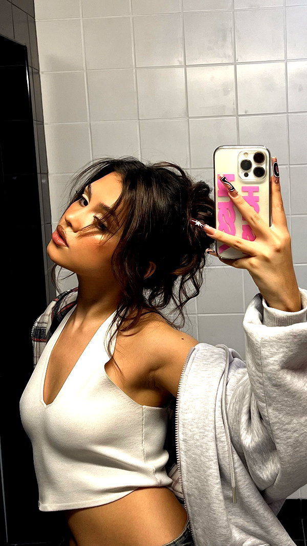 mekhrona_18 instagram image archive image
