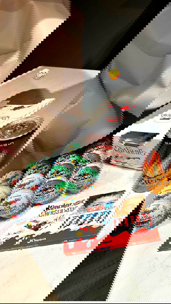 meleeva meleeva archive image