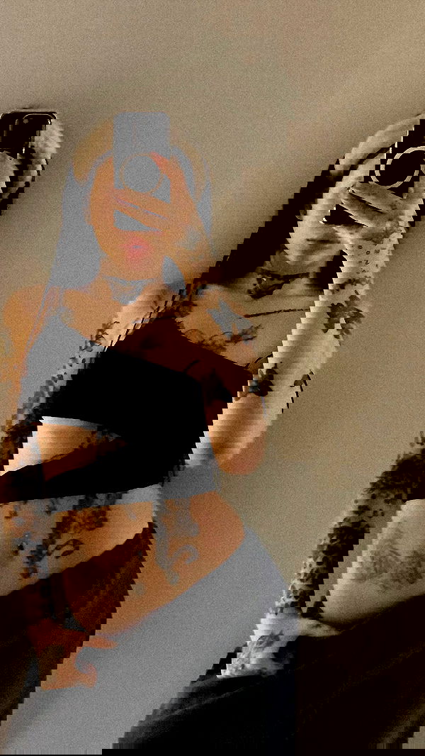 meleeva meleeva archive image