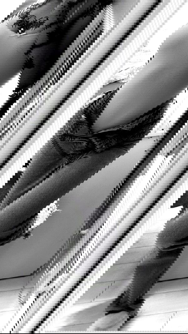 meleeva meleeva archive image