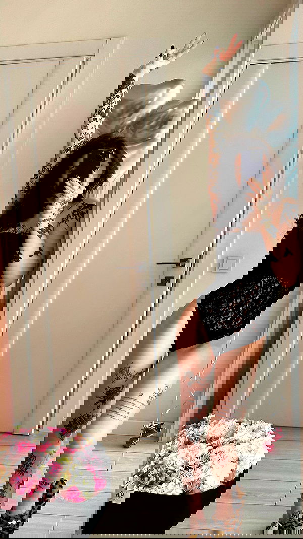 meleeva meleeva archive image