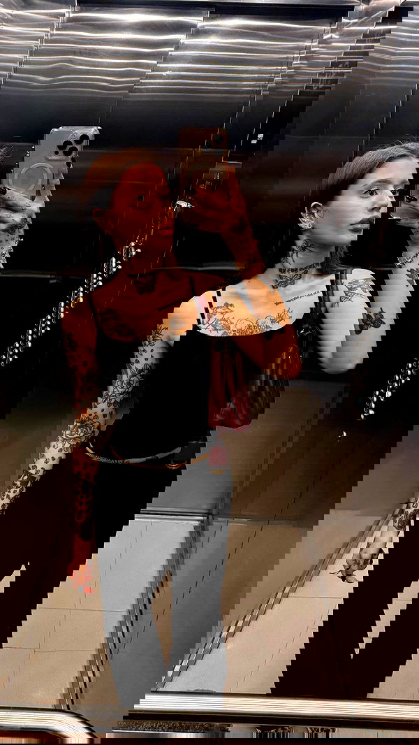 meleeva meleeva archive image