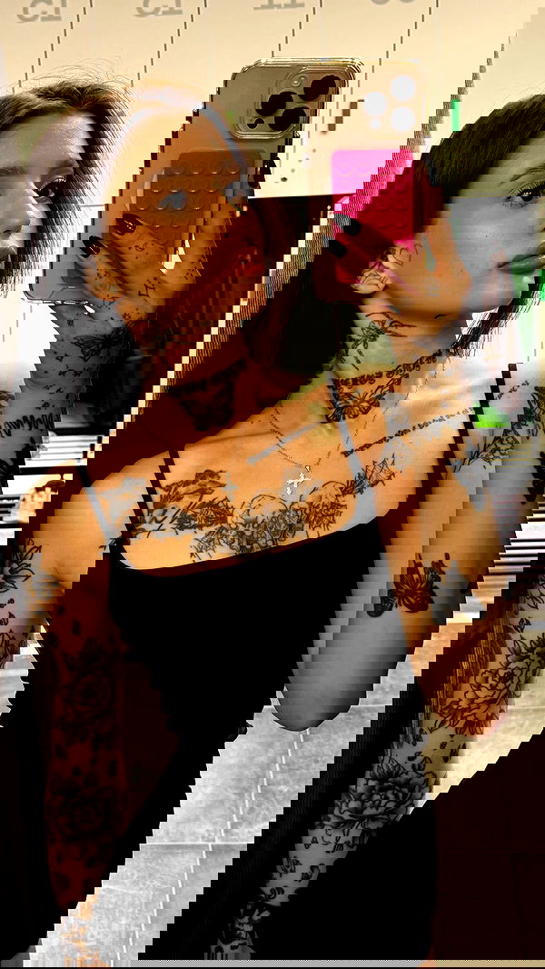 meleeva meleeva archive image