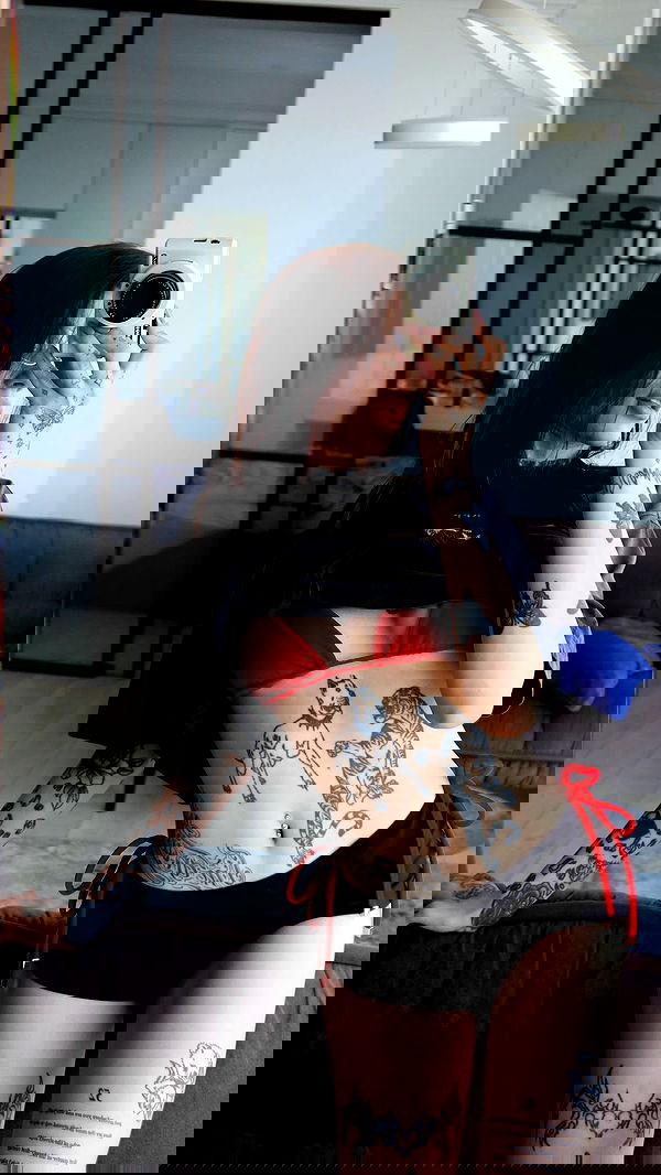 meleeva meleeva archive image