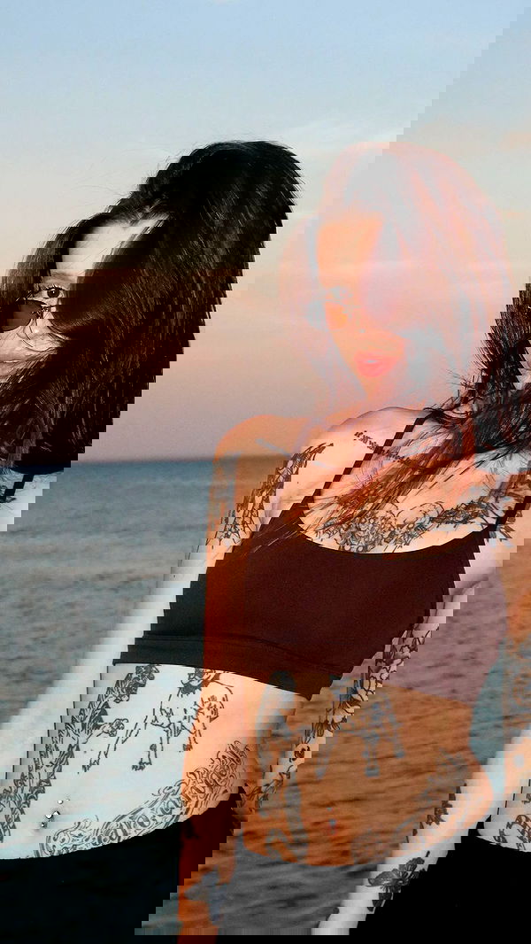 meleeva meleeva archive image