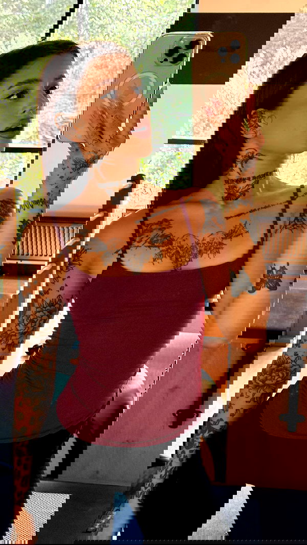 meleeva meleeva archive image