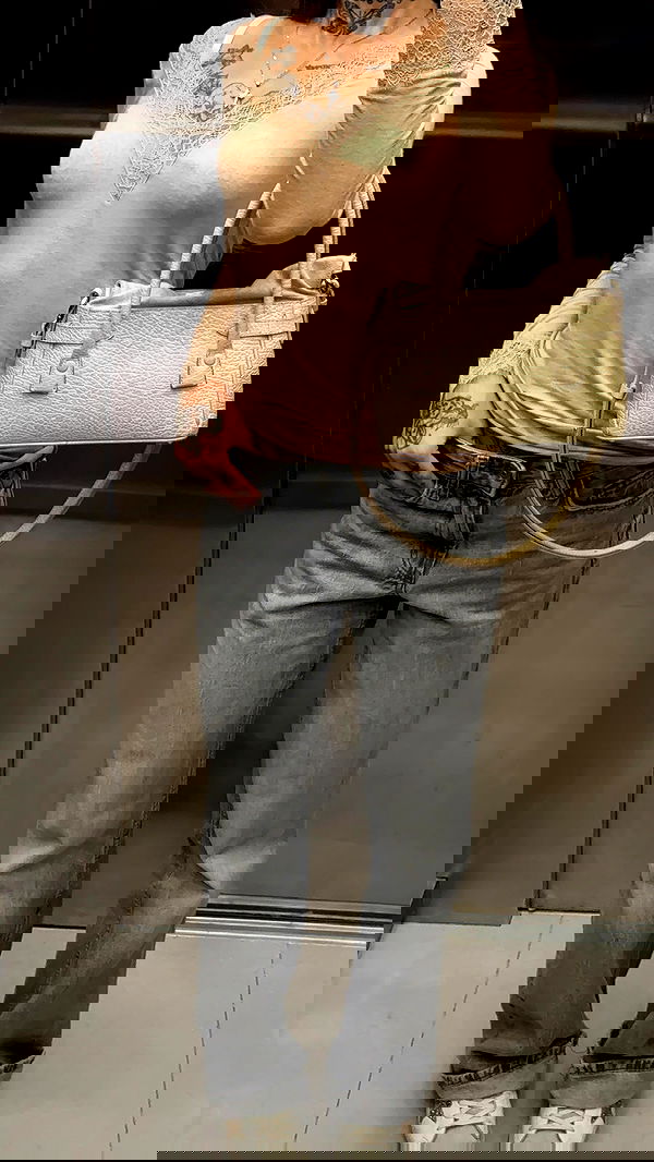 meleeva meleeva archive image