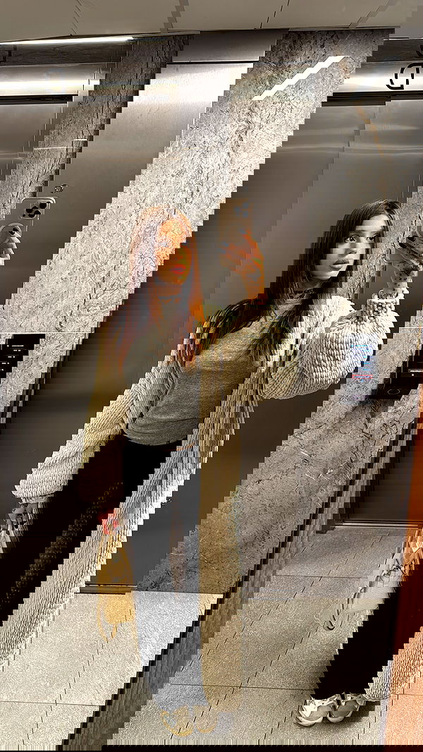 meleeva meleeva archive image