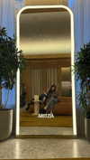 melislie Altpins Profile Picture