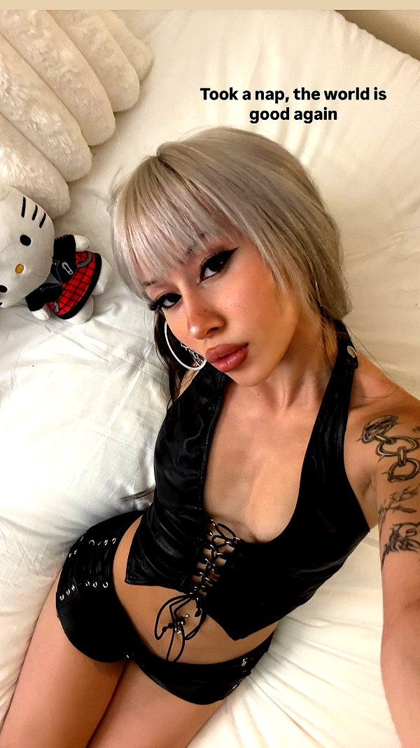 melislie instagram image archive image
