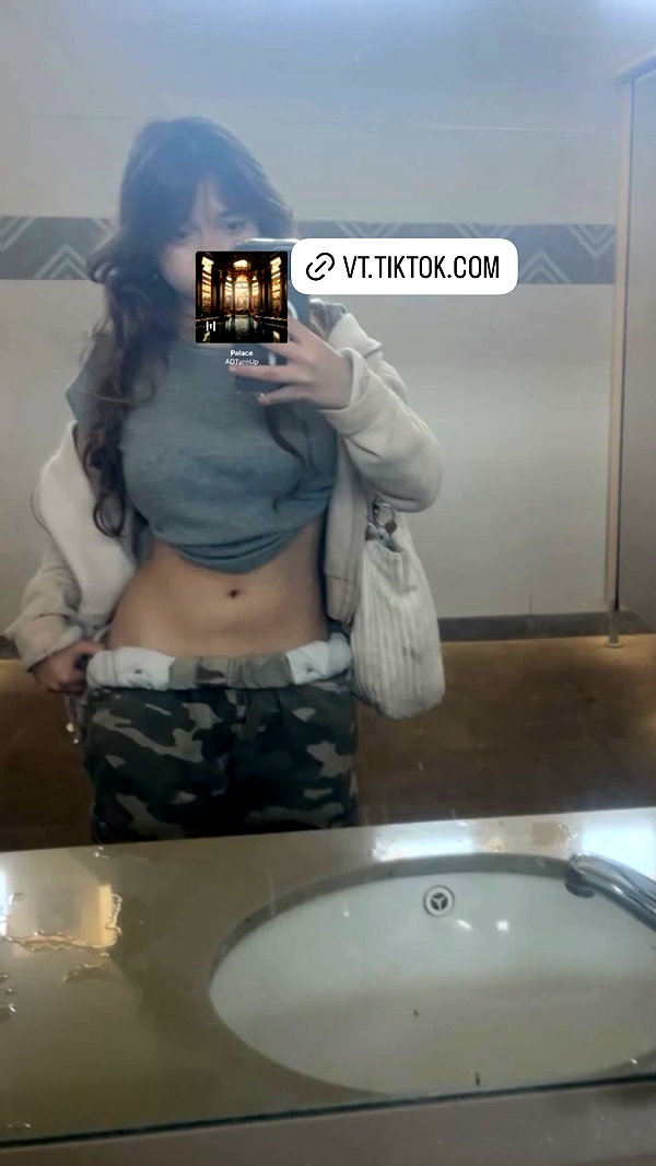 mia_rihan_ mia_rihan_ archive image