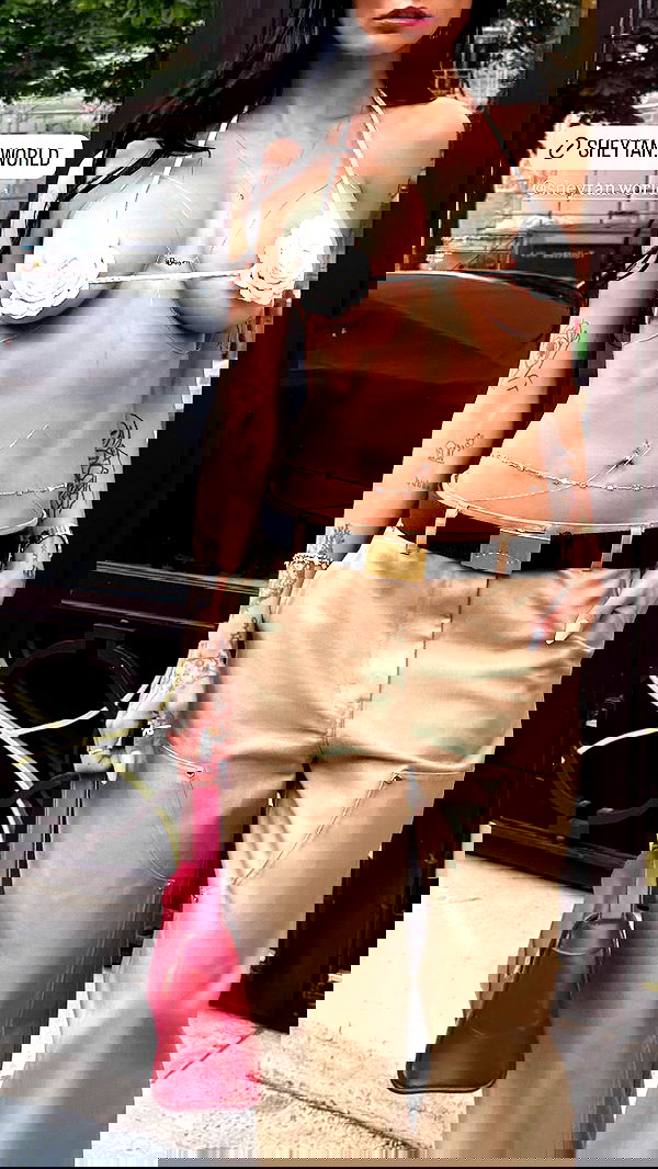 miakhalifa miakhalifa archive image