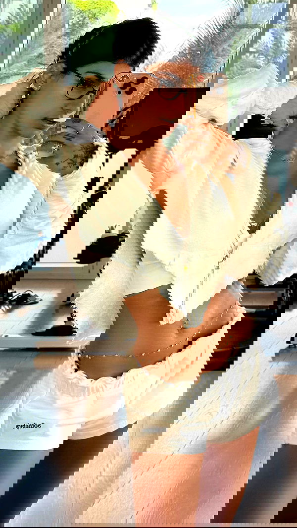 miakhalifa miakhalifa archive image