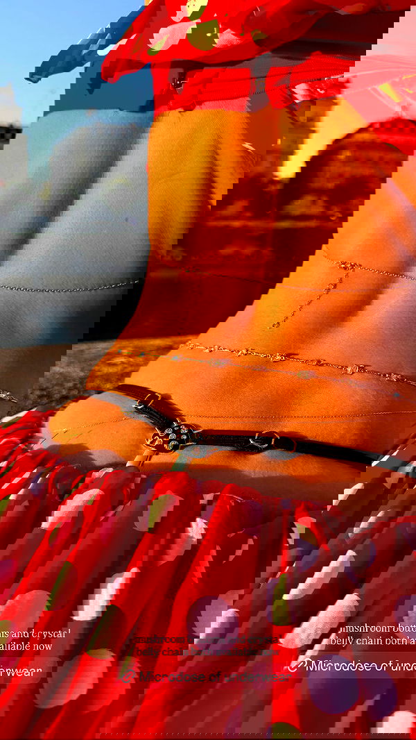 miakhalifa miakhalifa archive image