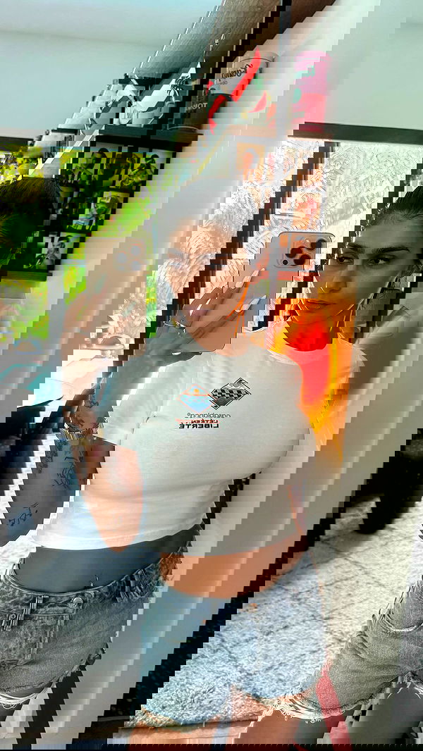 miakhalifa miakhalifa archive image