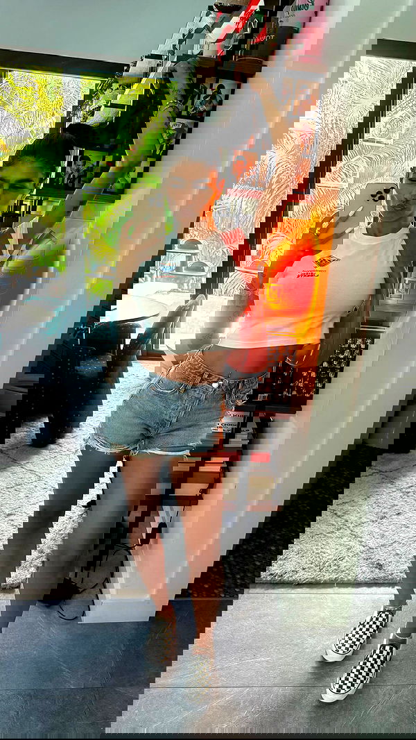 miakhalifa miakhalifa archive image