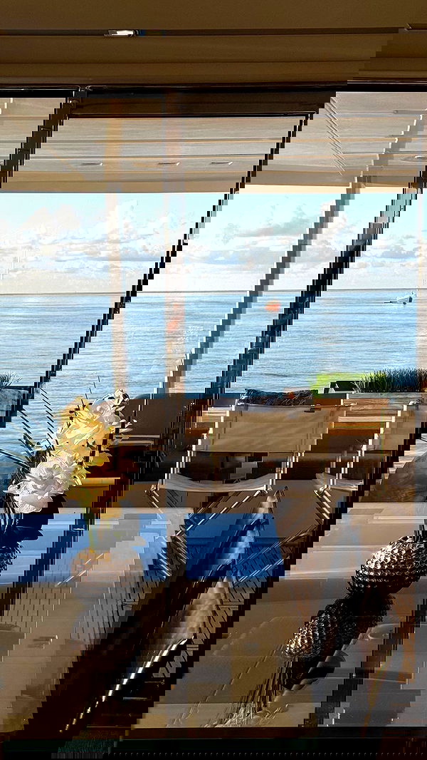 miakhalifa miakhalifa archive image