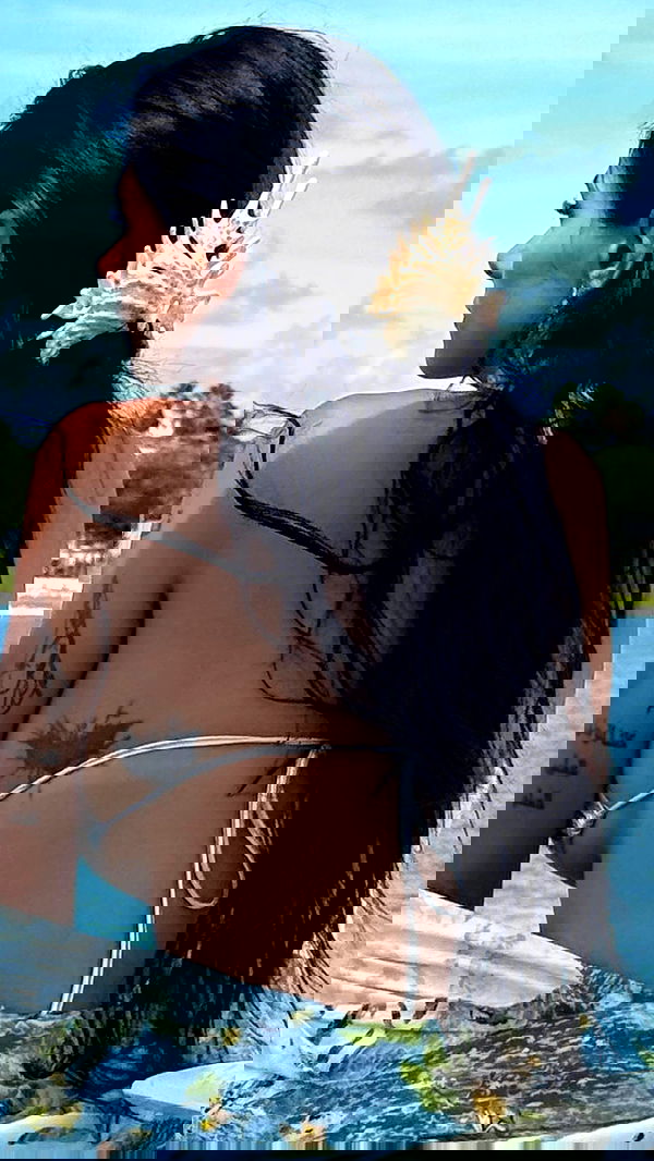 miakhalifa miakhalifa archive image