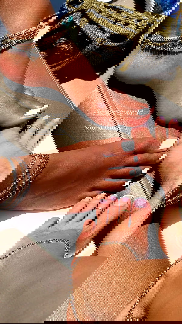 miakhalifa miakhalifa archive image