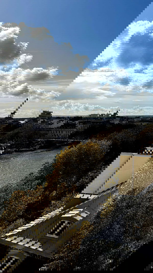 miakhalifa miakhalifa archive image