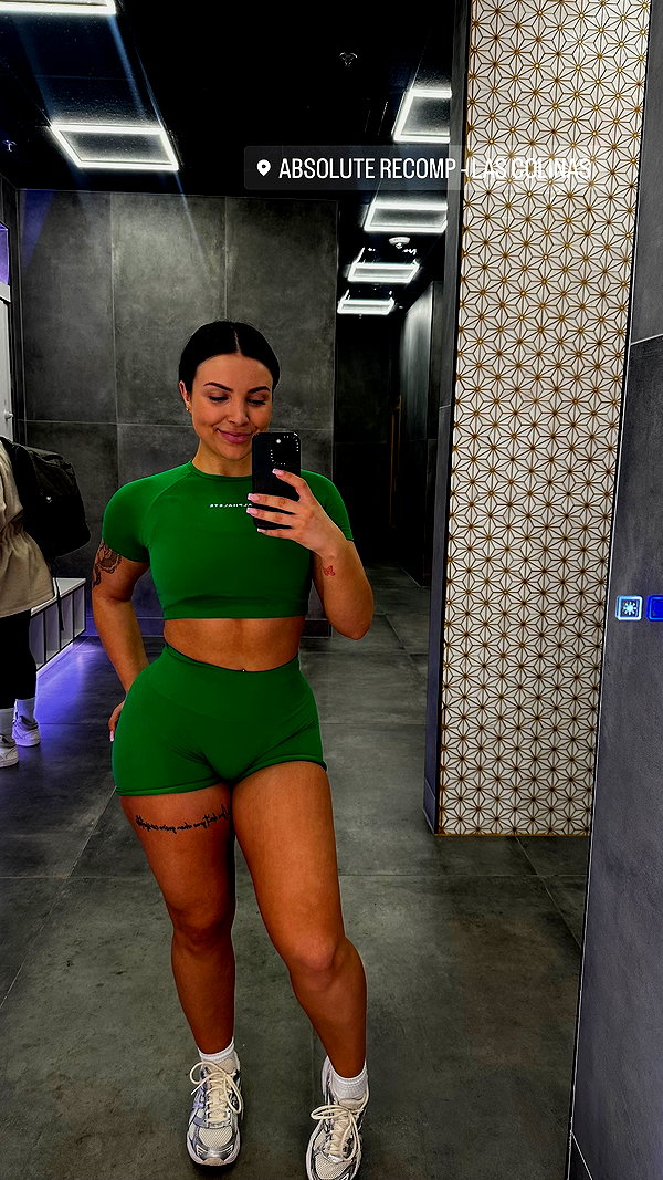 mikaela.lesikar instagram image archive image