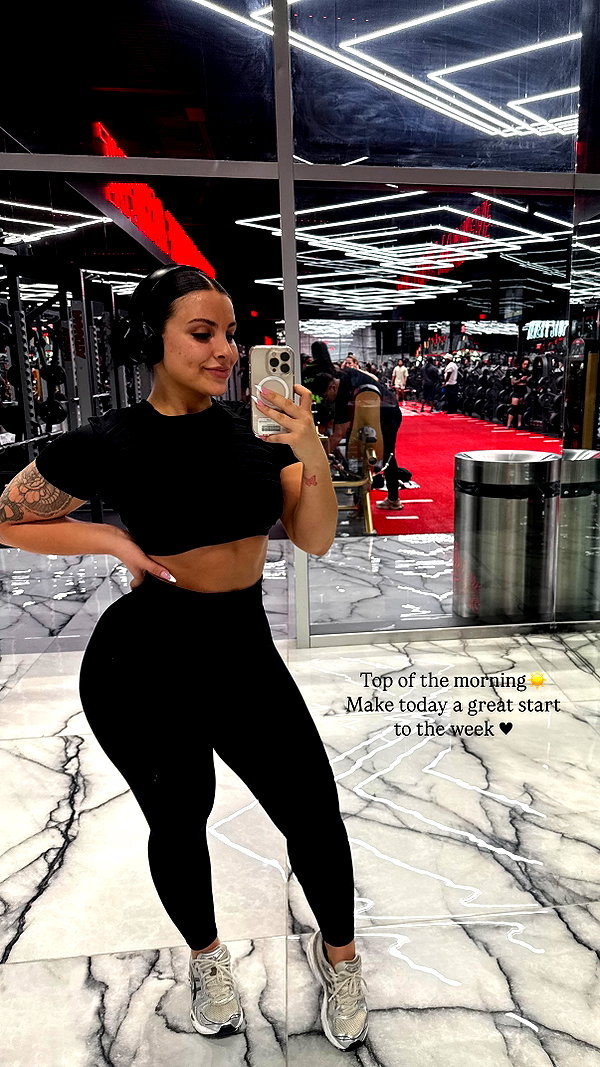 mikaela.lesikar instagram image archive image