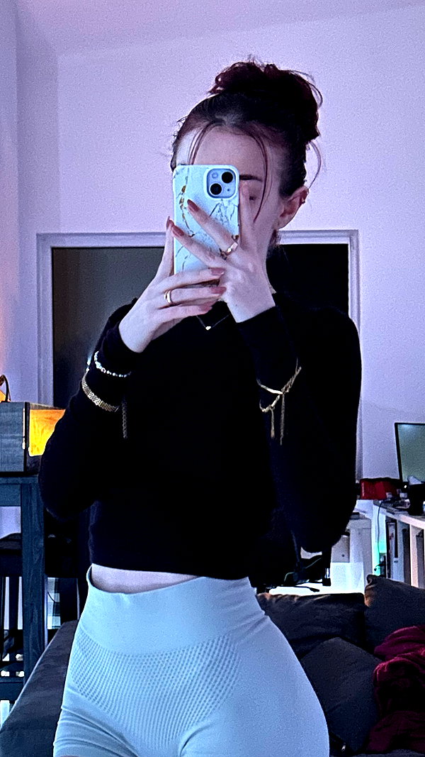 mikaya.mia instagram image archive image