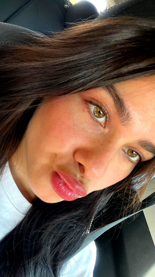mili.cohen.official instagram image archive image