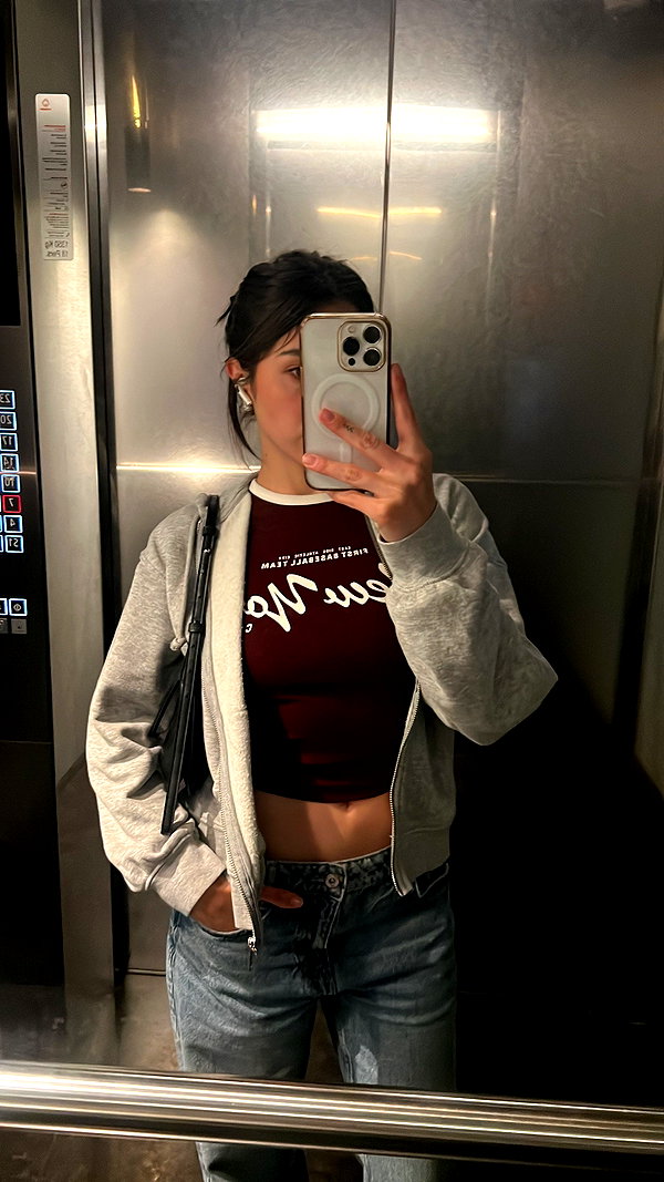 mili.cohen.official instagram image archive image