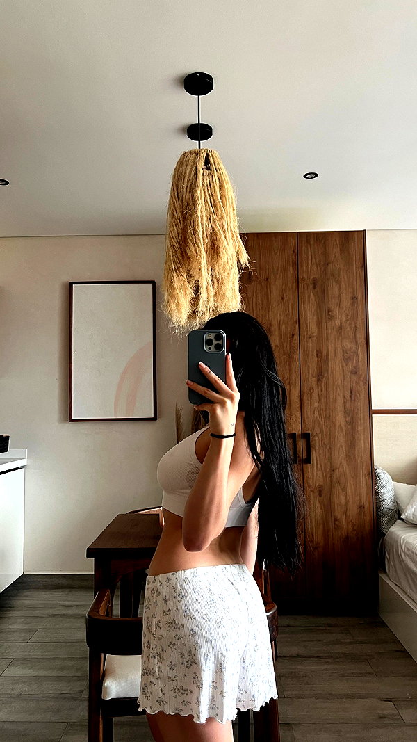 mili.cohen.official instagram image archive image