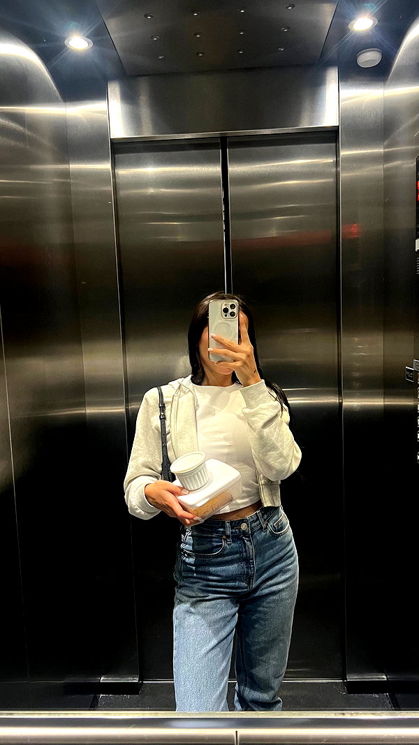 mili.cohen.official instagram image archive image