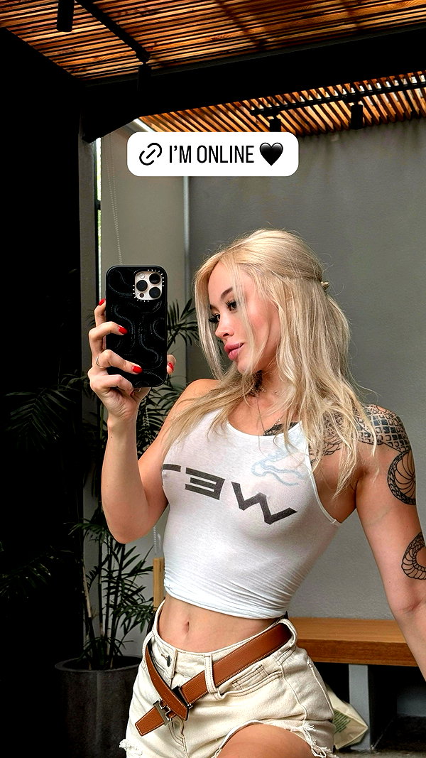 milla_snake instagram image archive image