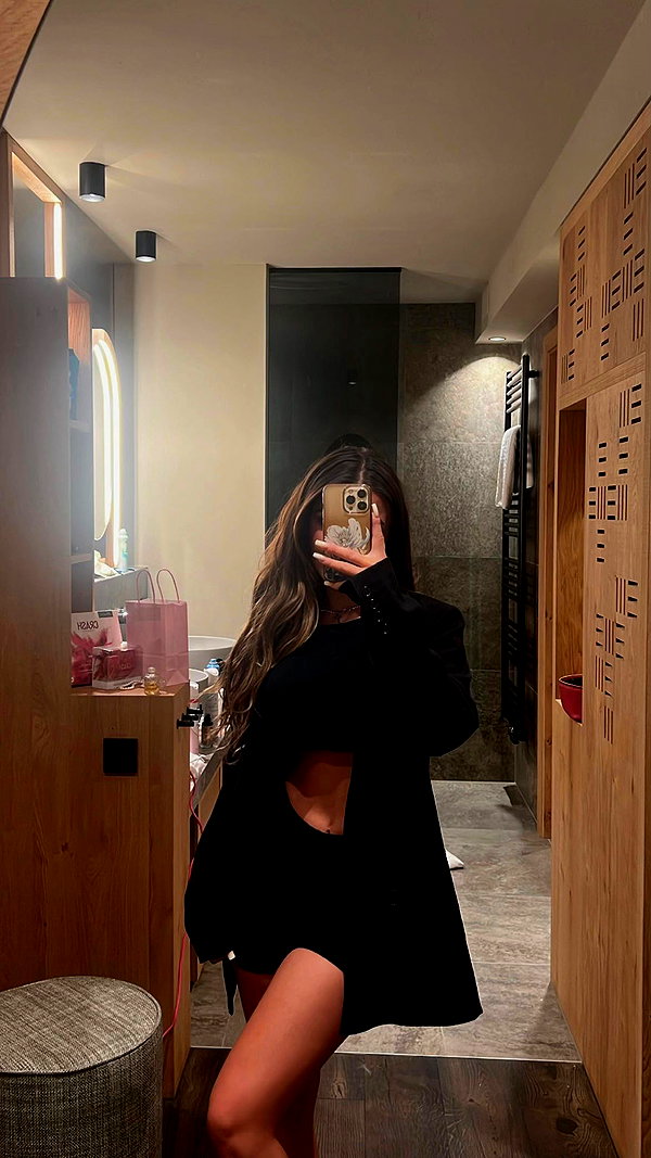 minicuta instagram image archive image