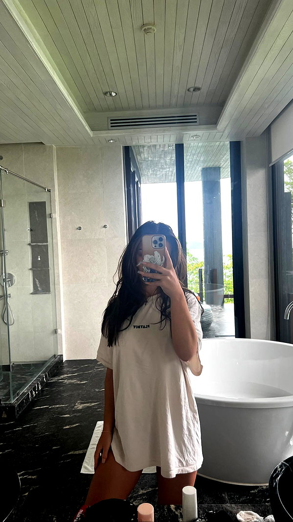 minicuta instagram image archive image