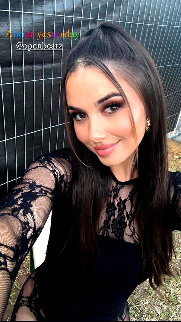 minicuta instagram image archive image