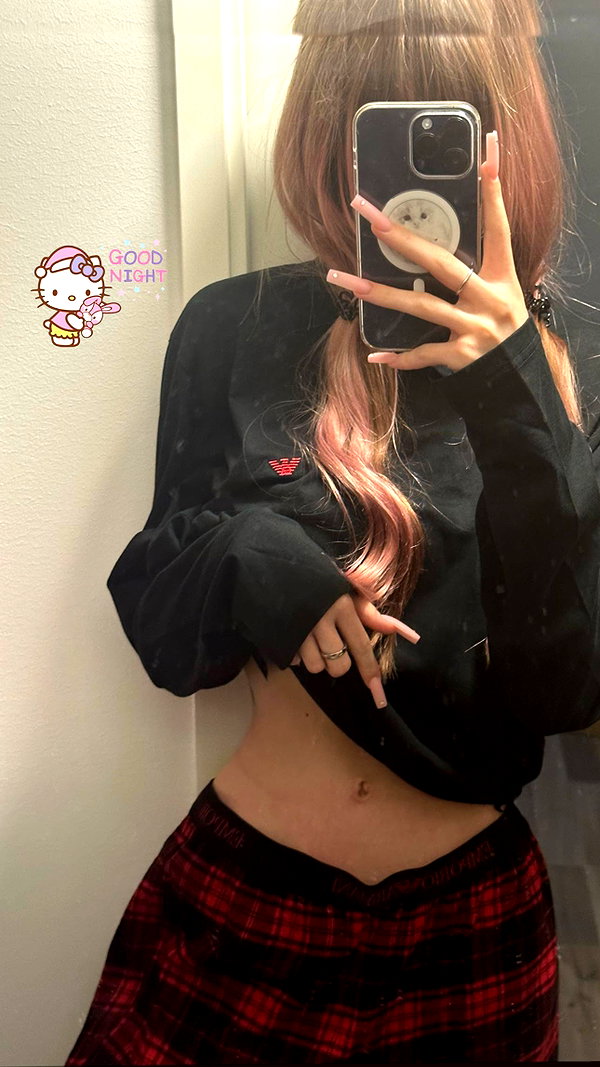 miss_baby007 instagram image archive image