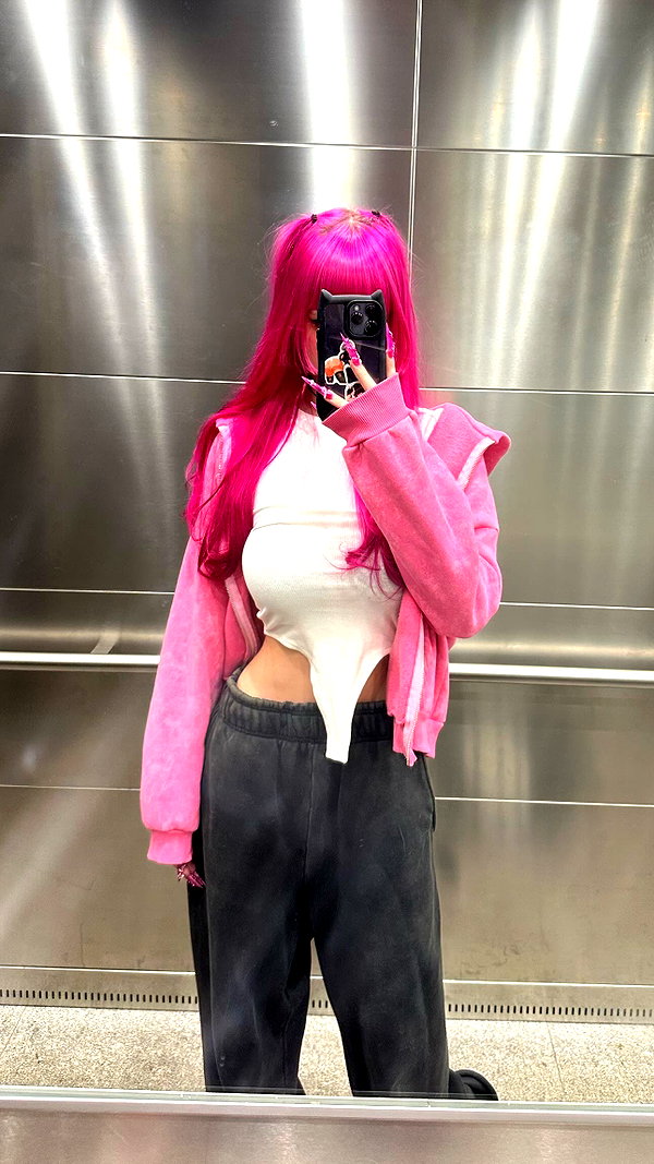 miss_baby007 instagram image archive image