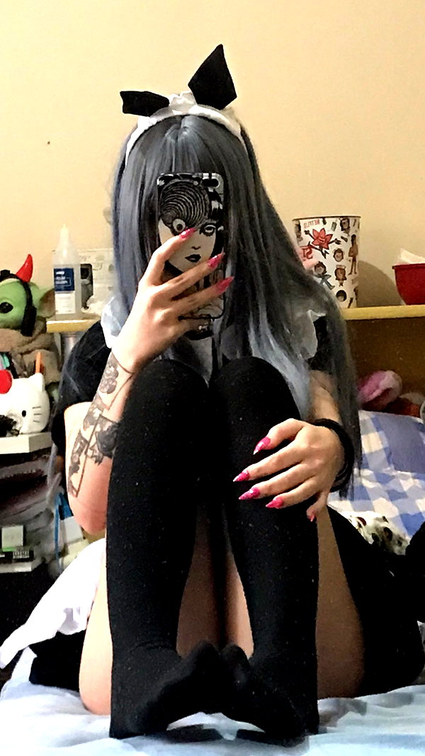 mittzaa_ instagram image archive image