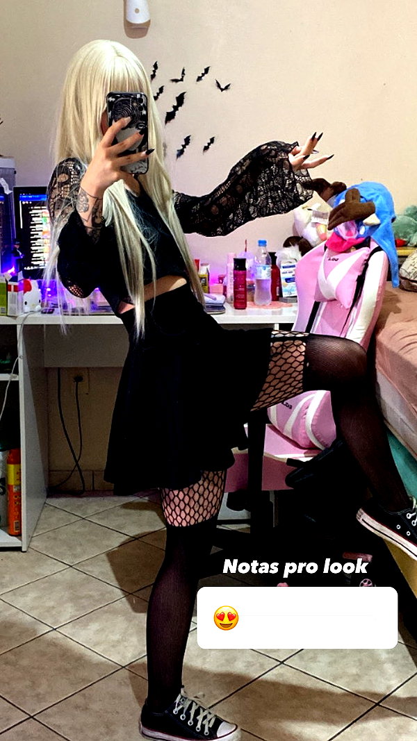 mittzaa_ instagram image archive image
