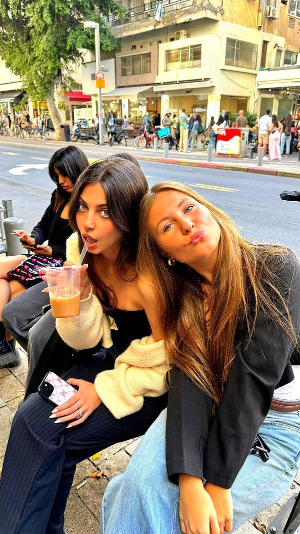 miya_sahar instagram image archive image