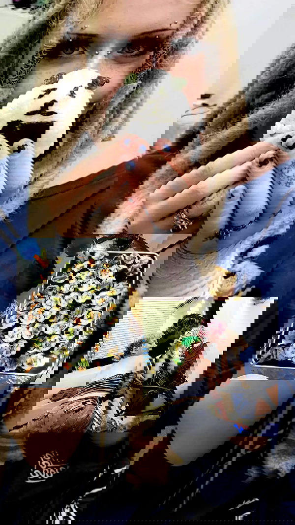 moonyyyya moonyyyya archive image