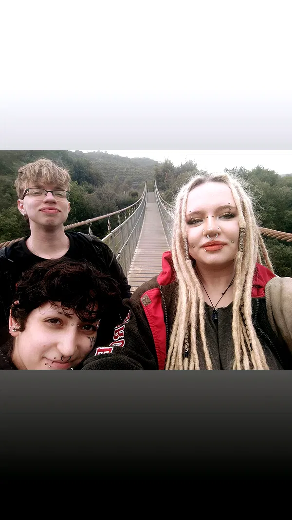 moonyyyya moonyyyya archive image