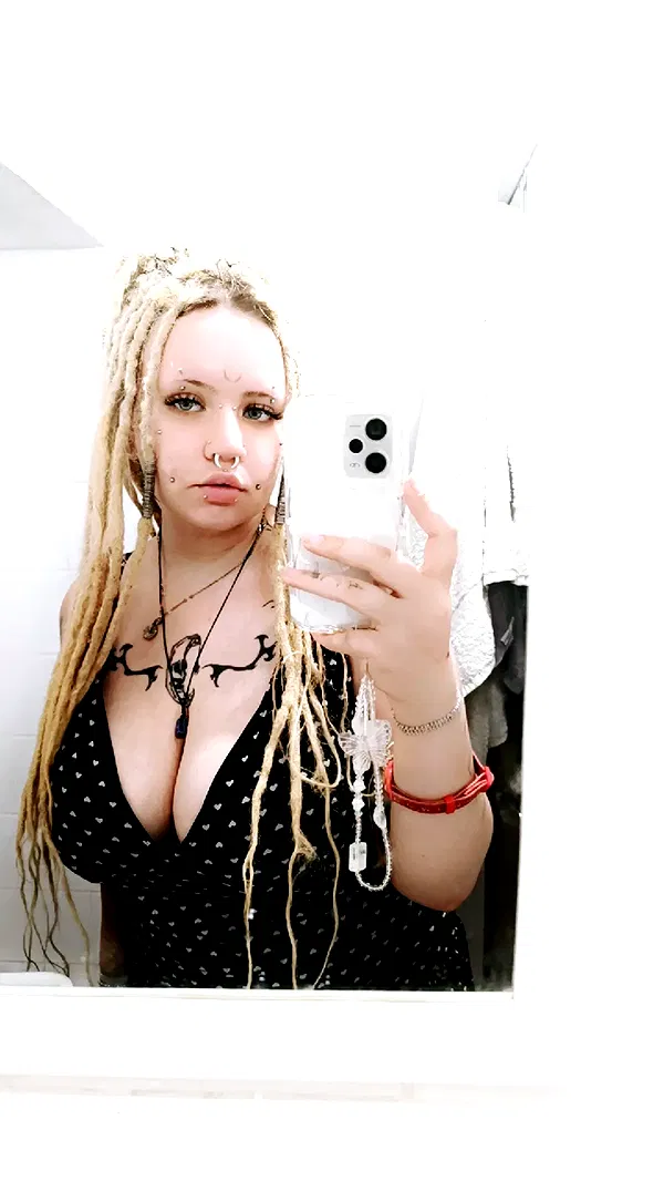 moonyyyya moonyyyya archive image