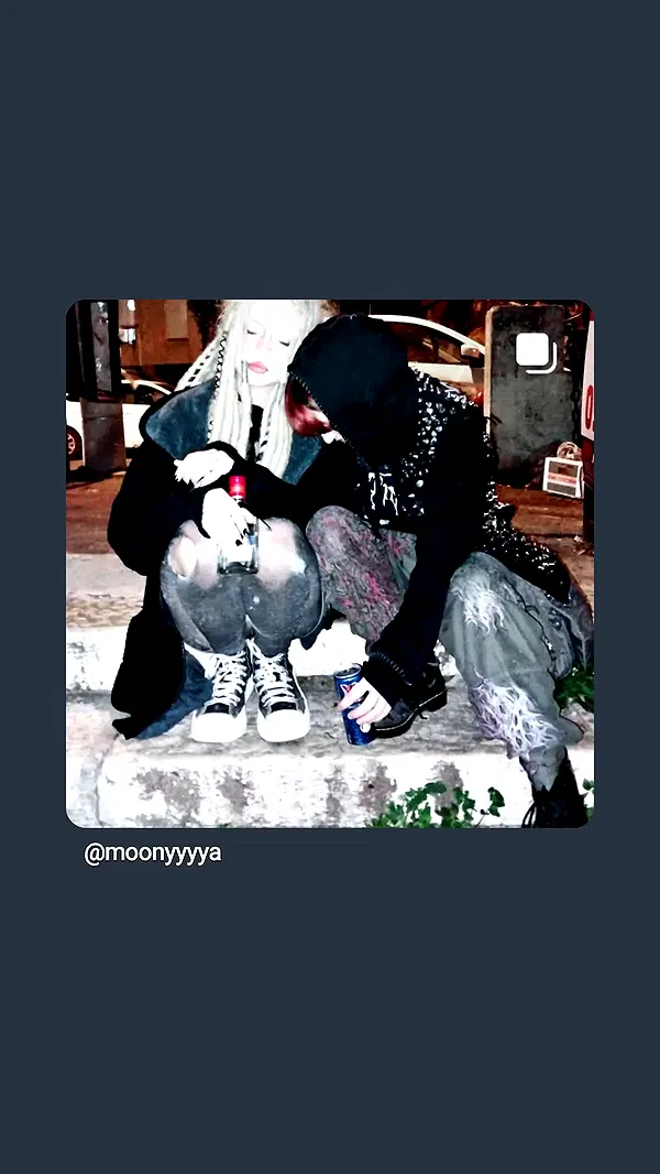 moonyyyya moonyyyya archive image