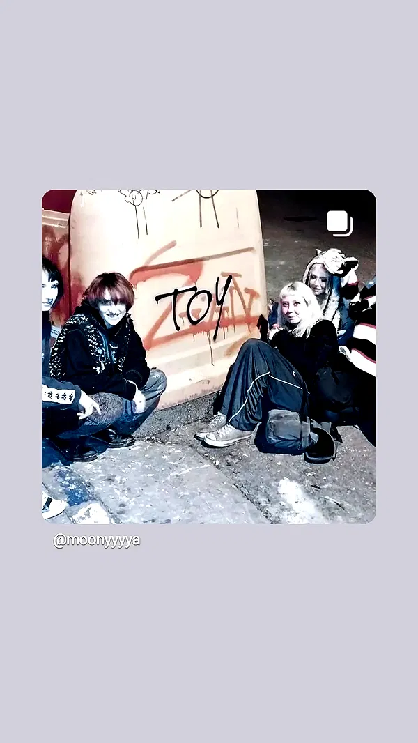 moonyyyya moonyyyya archive image