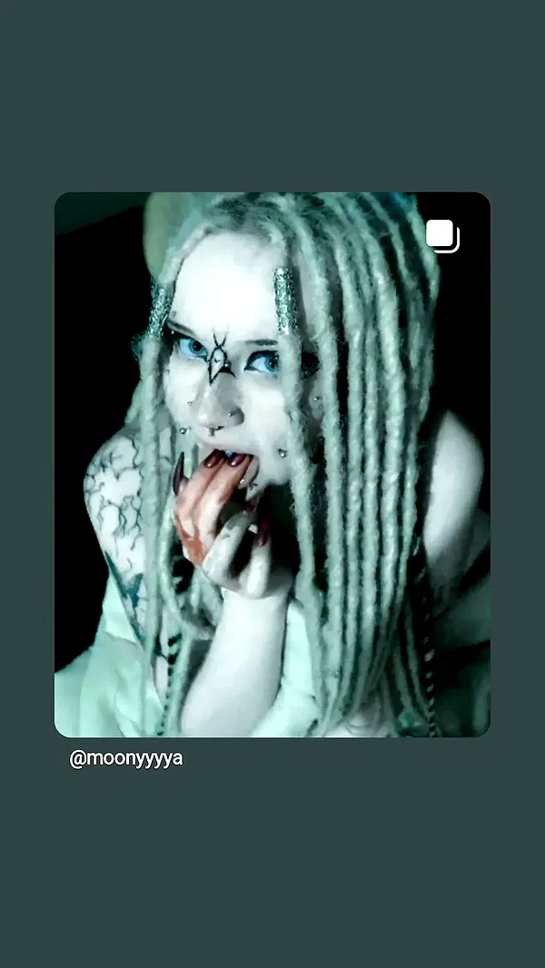 moonyyyya moonyyyya archive image