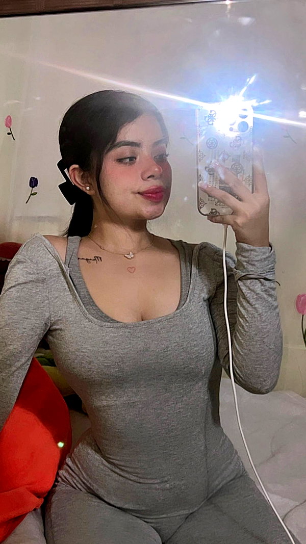 naye_sanchezz1 naye_sanchezz1 archive image