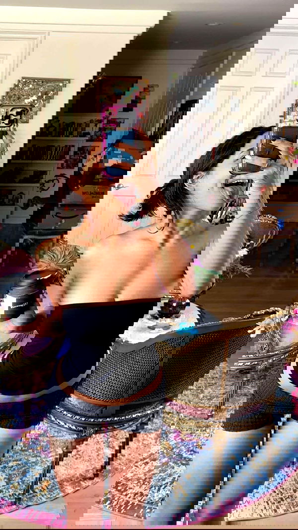 neiimaaa neiimaaa archive image