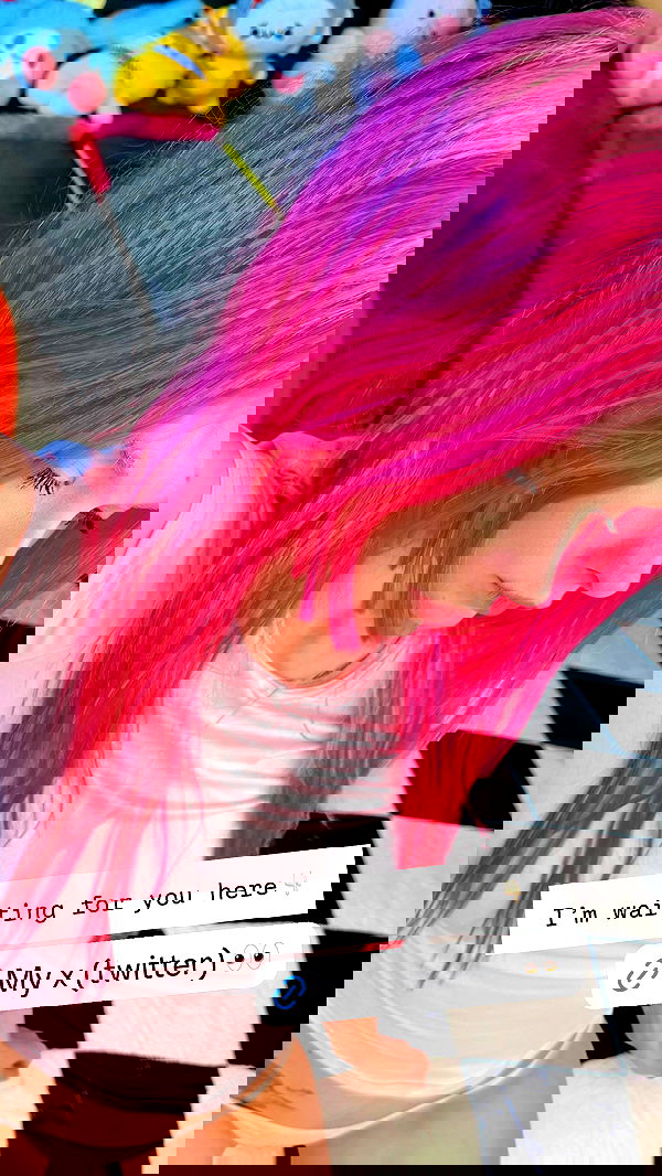 neondemoni image ~ Altpins