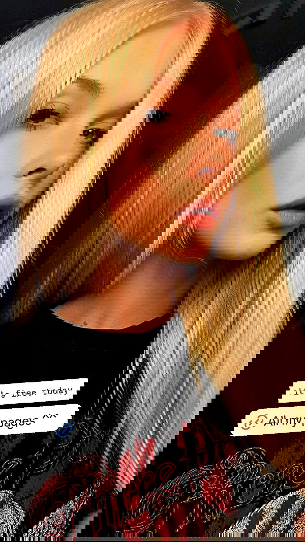 neondemoni image ~ Altpins